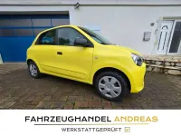 Gebraucht Renault Twingo Life 69 PS (50 kW) 2016 Hellgelb Kleinwagen