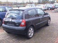 Gebraucht Renault Clio II 75 PS (55 kW) 2002 Schwarz Limousine