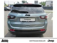 Gebraucht Jeep Compass Limited 181 PS (133 kW) 2022 Azure green/dach schwarz (metallic) SUV