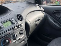 gebraucht Toyota Yaris 1,3 Benziner Halbautomatik