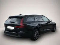 Gebraucht Volvo V60 Core 197 PS (144 kW) 2025 Schwarz Kombi