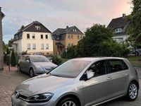 Gebraucht VW Golf VII Highline 125 PS (91 kW) 2017 Grau Limousine