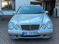 Gebraucht Mercedes E320 Avantgarde 224 PS (164 kW) 2001 Silber Limousine