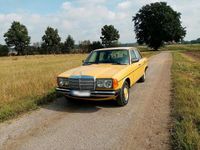 Gebraucht Mercedes 200 60 PS (44 kW) 1978 Gelb Limousine