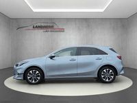 Neu Kia Ceed Gold 140 PS (102 kW) 2026 Silber Kleinwagen