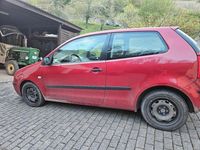 Gebraucht VW Polo Basis 64 PS (47 kW) 2003 Rot Limousine
