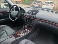 Gebraucht Mercedes E240 Classic 177 PS (130 kW) 2002 Silber Limousine