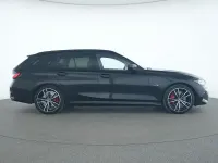 Gebraucht BMW 330e M Sport 292 PS (214 kW) 2023 Black sapphire Limousine