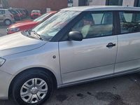 Gebraucht Skoda Fabia Cool Edition 60 PS (44 kW) 2015 Silber Limousine