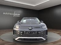 Neu VW Tayron Elegance 150 PS (110 kW) 2026 Grau SUV