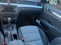 Gebraucht Skoda Superb 160 PS (117 kW) 2011 Schwarz Kombi