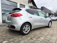Gebraucht Kia Ceed DREAM-TEAM Edition 99 PS (72 kW) 2015 Silber Kleinwagen