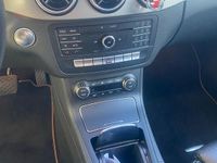 Gebraucht Mercedes B180 109 PS (80 kW) 2018 Weiß Van / Kleinbus