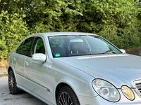 Gebraucht Mercedes E200 163 PS (119 kW) 2006 Silber Limousine