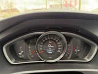 Gebraucht Volvo V40 120 PS (88 kW) 2019 Weiß Kleinwagen