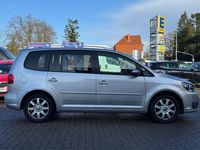 Gebraucht VW Touran Cup 105 PS (77 kW) 2014 Silber Van / Kleinbus