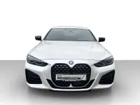 Gebraucht BMW 440 374 PS (275 kW) 2022 Mineralweiss metallic Coupé