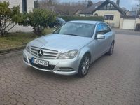 Gebraucht Mercedes C180 156 PS (114 kW) 2013 Silber Limousine