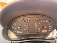 Gebraucht VW Polo 64 PS (47 kW) 2003 Grau Kleinwagen