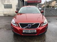 Gebraucht Volvo XC60 Kinetic 163 PS (119 kW) 2012 Rot SUV