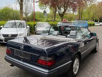 Gebraucht Mercedes E300 Sportline 220 PS (161 kW) 1992 Blau Cabrio
