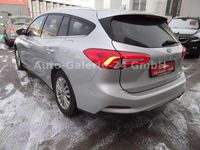 Second-hand Ford Focus Titanium 150 CP (110 kW) 2020 Argintiu Break