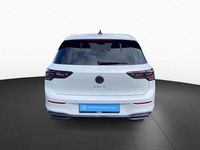 Gebraucht VW Golf VIII Style 150 PS (110 kW) 2025 Weiß Limousine