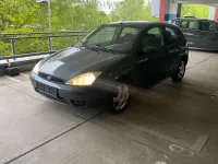 Gebraucht Ford Focus 115 PS (84 kW) 2002 Grau Coupé