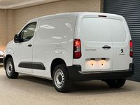 Neu Peugeot Partner 75 PS (55 kW) 2025 Weiß Van / Kleinbus