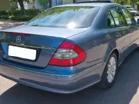 Gebraucht Mercedes E200 Elegance 184 PS (135 kW) 2007 Blau Limousine