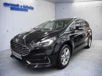 Gebraucht Ford S-MAX Titanium 190 PS (139 kW) 2022 Agate black metallic Van / Kleinbus