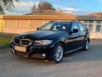 Gebraucht BMW 318 143 PS (105 kW) 2012 Schwarz Kombi
