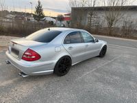 Gebraucht Mercedes E500 306 PS (225 kW) 2002 Silber Limousine