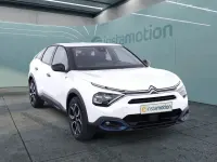 Używany Citroën e-C4 100 kW (136 KM) 2023 Biały Sedan/Limuzyna