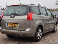 Gebraucht Peugeot 5008 120 PS (88 kW) 2011 Grau Van / Kleinbus