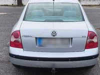 Gebraucht VW Passat 130 PS (95 kW) 2001 Silber Limousine