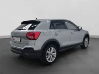 Używany Audi Q2 Advanced 150 KM (110 kW) 2025 Srebrny SUV