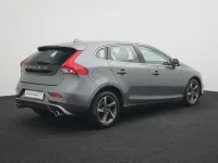 Gebraucht Volvo V40 R-Design 120 PS (88 kW) 2015 Grau Kombi