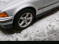 Gebraucht BMW 316 102 PS (75 kW) 1998 Silber