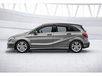 Gebraucht Mercedes B200 Urban 156 PS (114 kW) 2016 Mountaingrau Van / Kleinbus