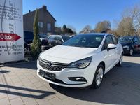 Gebraucht Opel Astra Selection 105 PS (77 kW) 2016 Weiß Limousine