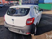 Gebraucht Dacia Sandero Essentiel 75 PS (55 kW) 2014 Weiß Limousine