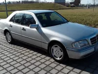 Gebraucht Mercedes C220 Elegance 150 PS (110 kW) 1993 Silber Limousine