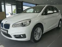 Gebraucht BMW 225 Luxury Line 136 PS (100 kW) 2017 Alpinweiss iii Van / Kleinbus