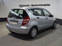 Gebraucht Mercedes A150 Classic 95 PS (69 kW) 2004 Silber Van / Kleinbus