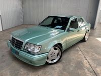 Gebraucht Mercedes E500 326 PS (239 kW) 1991 Grün Limousine