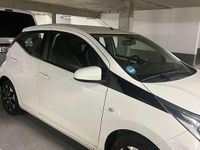 Gebraucht Toyota Aygo X-clusiv 72 PS (52 kW) 2019 Weiß Kleinwagen