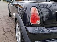 Second-hand Mini ONE 90 CP (66 kW) 2005 Negru Hatchback