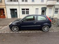 Gebraucht Ford Fiesta 60 PS (44 kW) 2007 Blau Kleinwagen