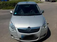 Gebraucht Opel Agila 69 PS (50 kW) 2011 Silber Kleinwagen
